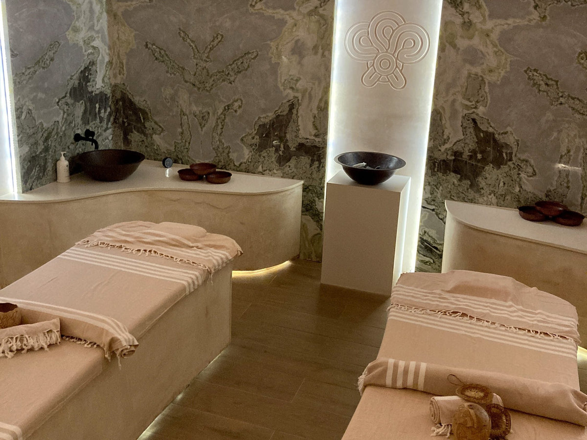 A spa treatment room at Grand Roatan